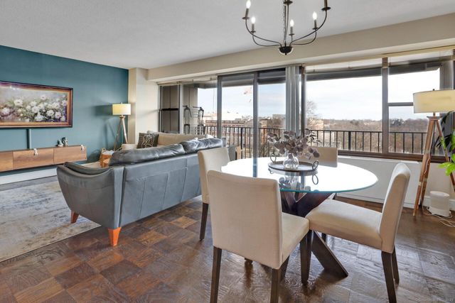 44 Strawberry Hill Avenue 7C, Stamford, CT 06902
