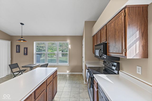 14901 Windmill Drive, Carmel, IN 46033