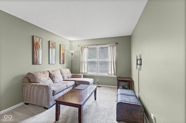 14901 Windmill Drive, Carmel, IN 46033