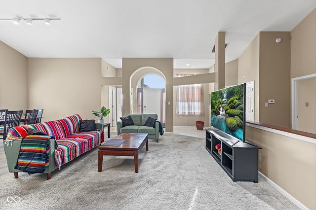 14901 Windmill Drive, Carmel, IN 46033