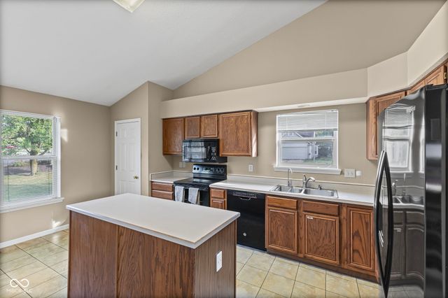 14901 Windmill Drive, Carmel, IN 46033