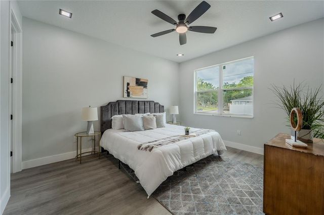 59 W 10TH STREET, Apopka, FL 32703