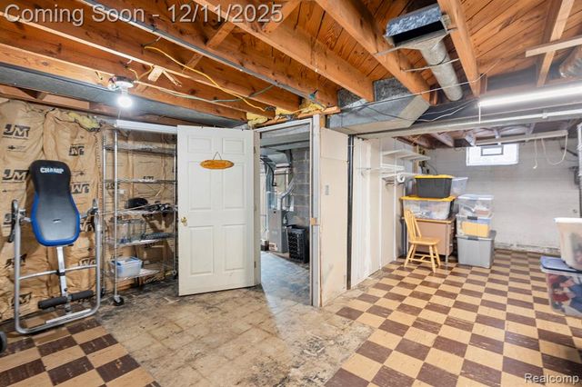 3201 Croissant Street, Dearborn, MI 48124