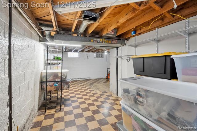 3201 Croissant Street, Dearborn, MI 48124