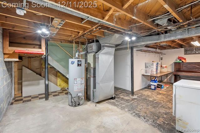 3201 Croissant Street, Dearborn, MI 48124