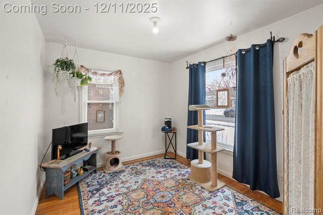 3201 Croissant Street, Dearborn, MI 48124