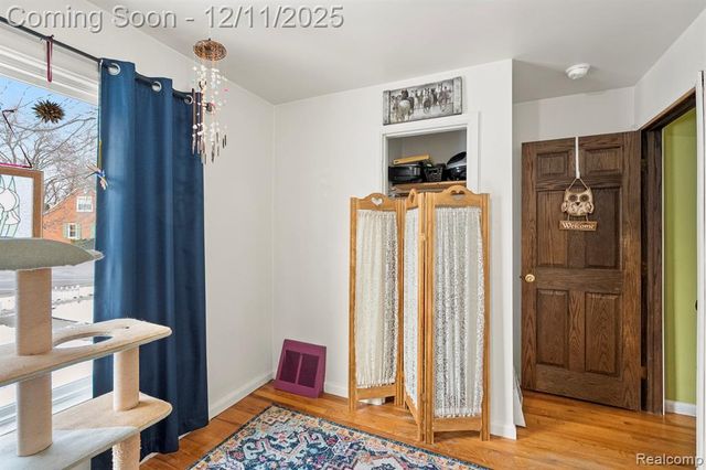 3201 Croissant Street, Dearborn, MI 48124