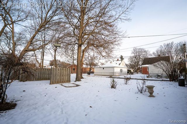 3201 Croissant Street, Dearborn, MI 48124