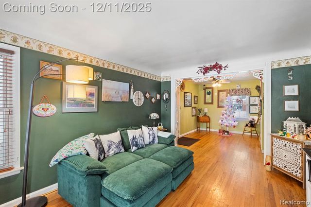 3201 Croissant Street, Dearborn, MI 48124