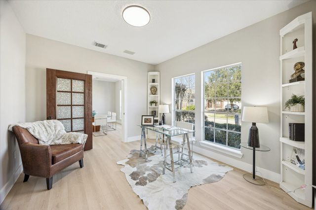 4042 Glen Cove Drive, Houston, TX 77021