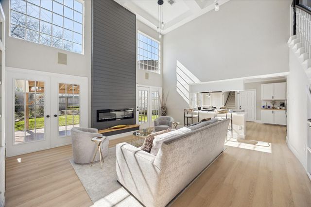 4042 Glen Cove Drive, Houston, TX 77021