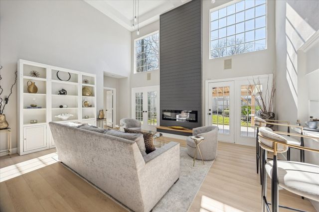 4042 Glen Cove Drive, Houston, TX 77021