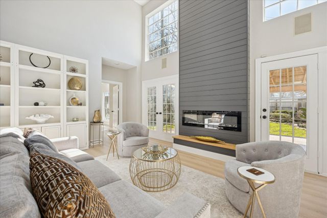 4042 Glen Cove Drive, Houston, TX 77021