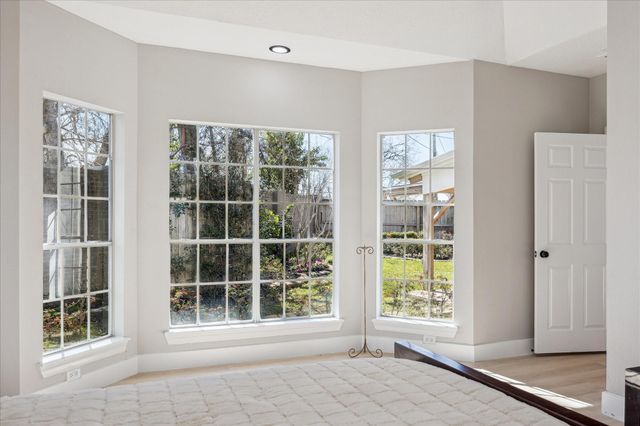 4042 Glen Cove Drive, Houston, TX 77021