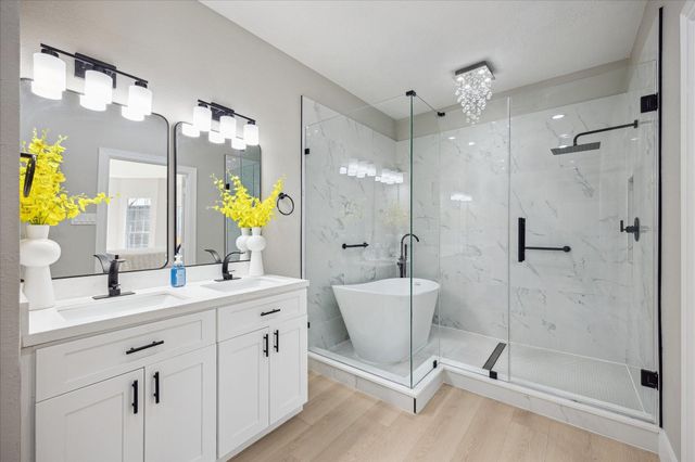 4042 Glen Cove Drive, Houston, TX 77021