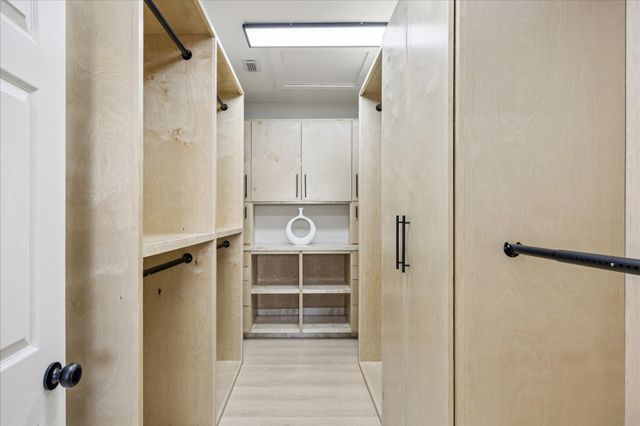 4042 Glen Cove Drive, Houston, TX 77021