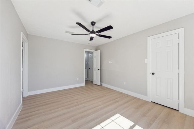 4042 Glen Cove Drive, Houston, TX 77021