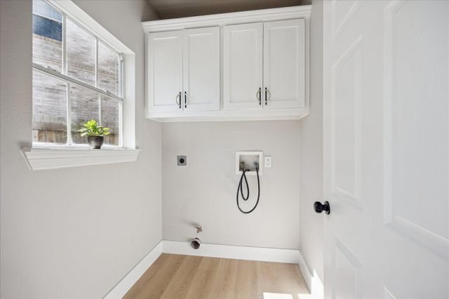 4042 Glen Cove Drive, Houston, TX 77021