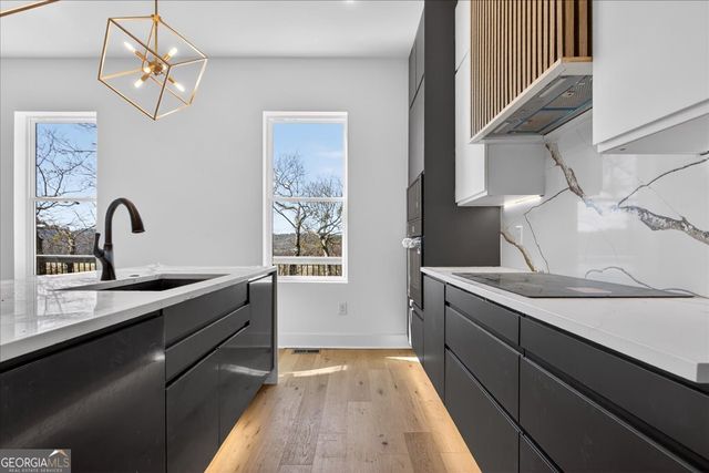 160 Railroad Street, Canton, GA 30114