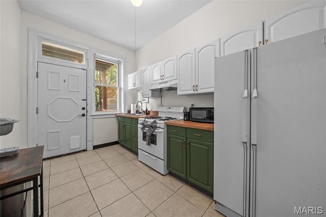 4036 Flad Avenue, St Louis, MO 63110