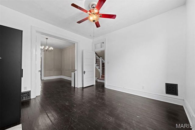4036 Flad Avenue, St Louis, MO 63110
