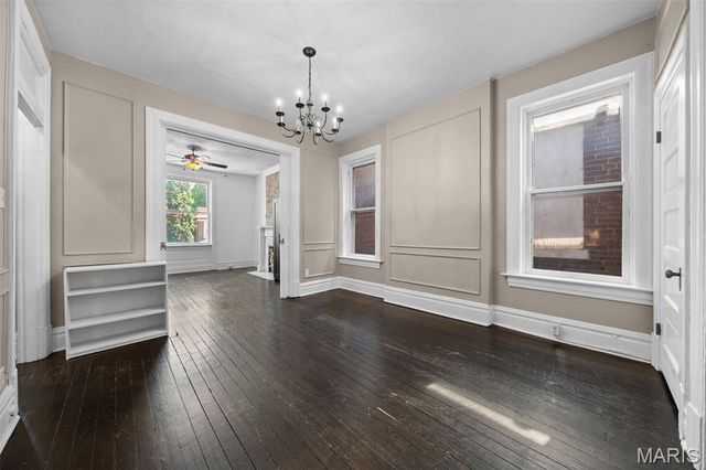 4036 Flad Avenue, St Louis, MO 63110