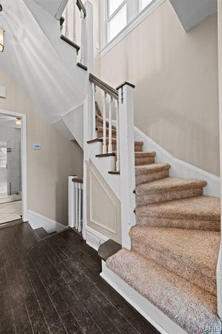 4036 Flad Avenue, St Louis, MO 63110
