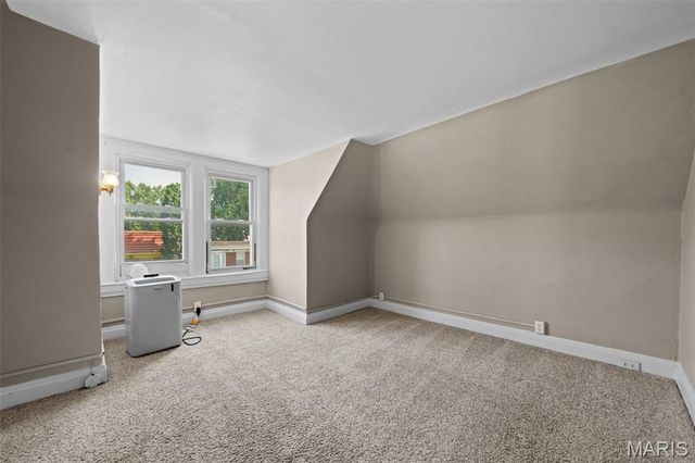 4036 Flad Avenue, St Louis, MO 63110