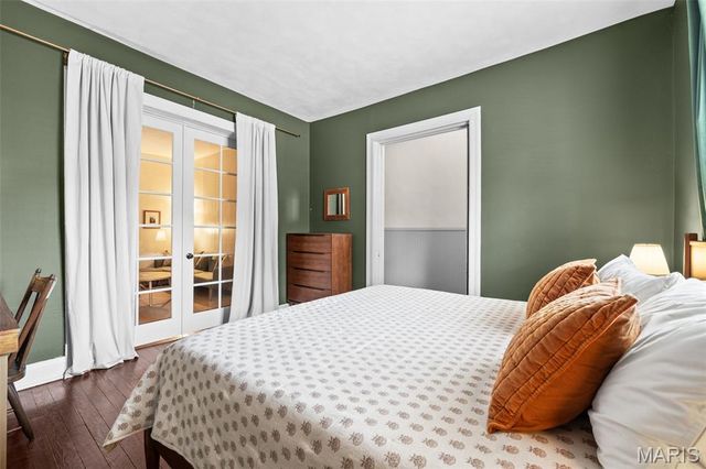 4036 Flad Avenue, St Louis, MO 63110