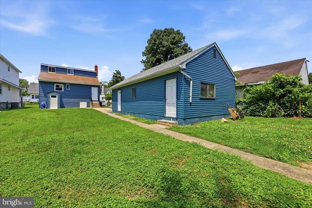 1631 MCCAY AVE, Upper Chichester, PA 19061