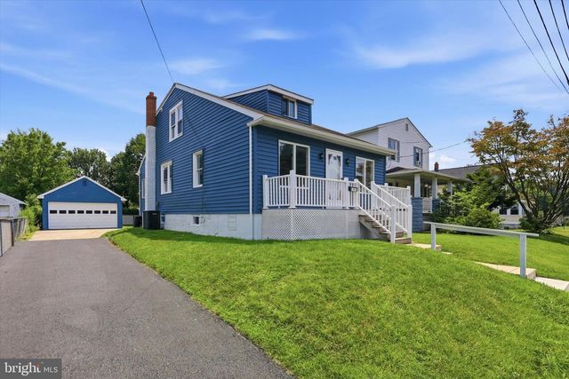 1631 MCCAY AVE, Upper Chichester, PA 19061