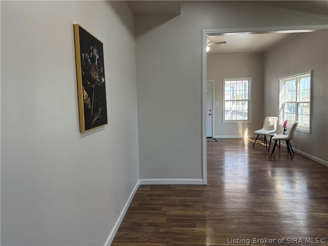 108 W Main St, Henryville, IN 47126