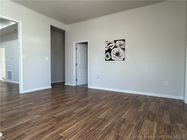 108 W Main St, Henryville, IN 47126