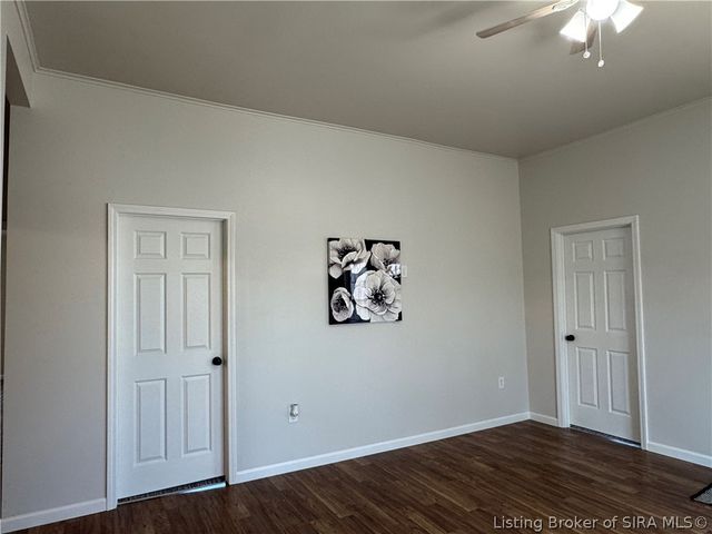 108 W Main St, Henryville, IN 47126