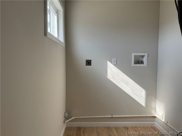 108 W Main St, Henryville, IN 47126