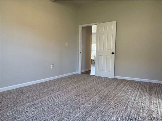 108 W Main St, Henryville, IN 47126