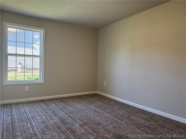 108 W Main St, Henryville, IN 47126