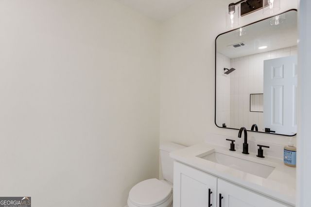 3622 Cainbridge Court, Lawrenceville, GA 30044