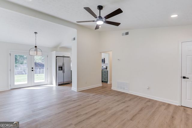 3622 Cainbridge Court, Lawrenceville, GA 30044