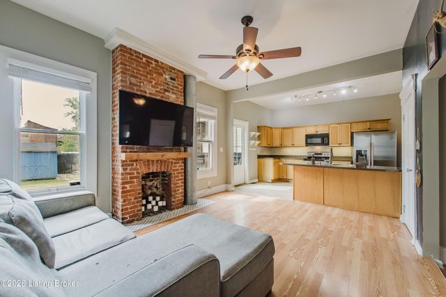1348 S Floyd St, Louisville, KY 40208
