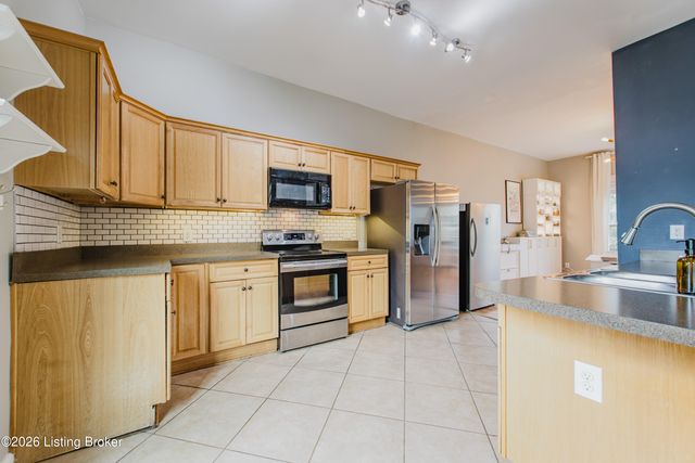 1348 S Floyd St, Louisville, KY 40208
