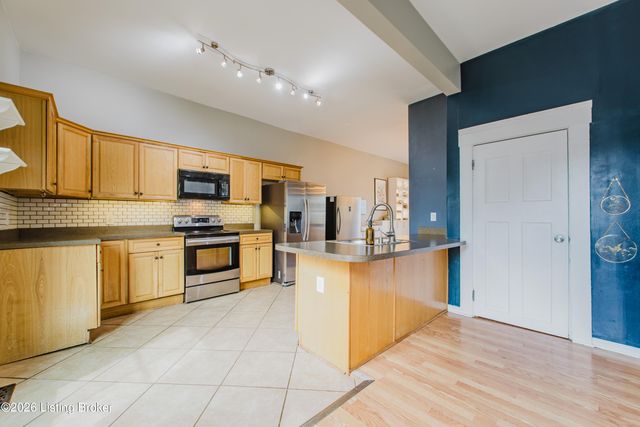 1348 S Floyd St, Louisville, KY 40208