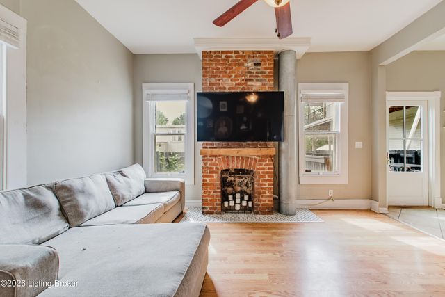 1348 S Floyd St, Louisville, KY 40208