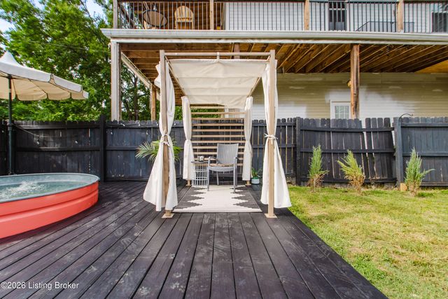 1348 S Floyd St, Louisville, KY 40208