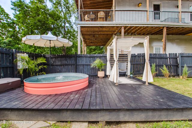 1348 S Floyd St, Louisville, KY 40208