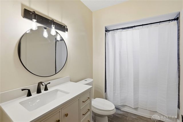 124 Englewood Road, Springfield, OH 45504