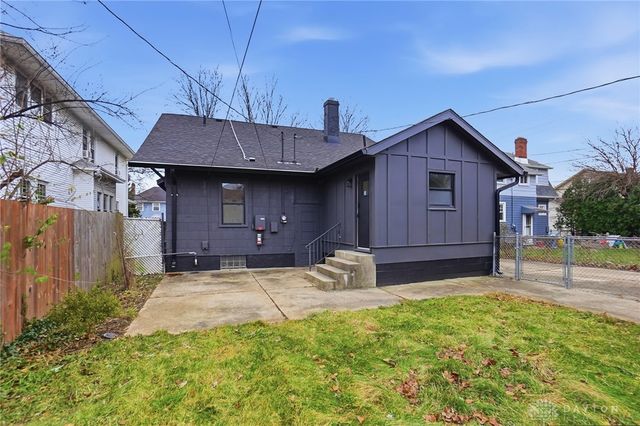 124 Englewood Road, Springfield, OH 45504