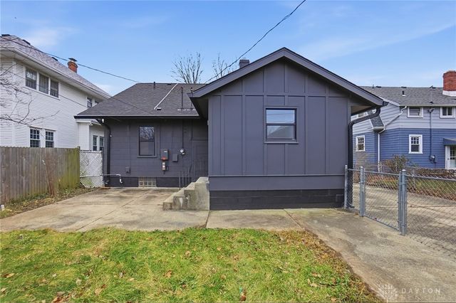 124 Englewood Road, Springfield, OH 45504