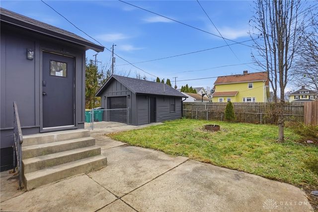 124 Englewood Road, Springfield, OH 45504