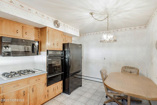 46 Mount Vernon Drive, Toms River, NJ 08755